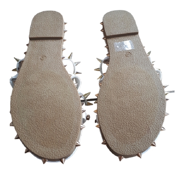 Cape Robin spiked sandals - Picture 6 of 6